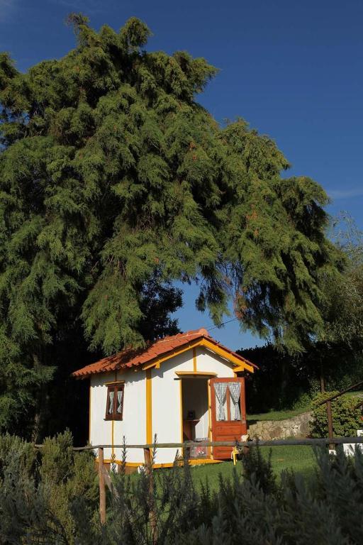 Гостевой дом Casal Da Eira Branca - Turismo Rural - Калдаш-да-Раинья Экстерьер фото